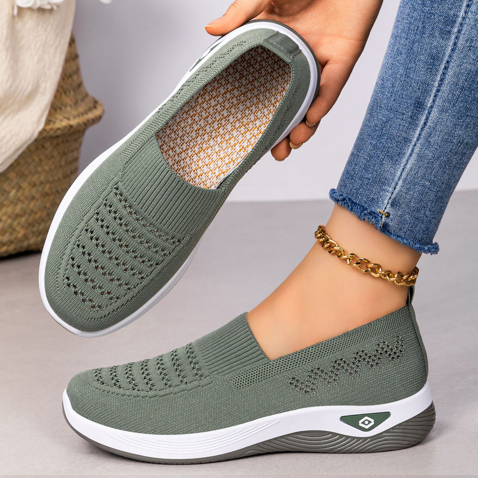Zapatos de mujer zapatos de tamaño grande transfronterizos zapatos simples zapatos transpirables zapatos casuales de color sólido zapatos planos versátiles zapatos de mamá