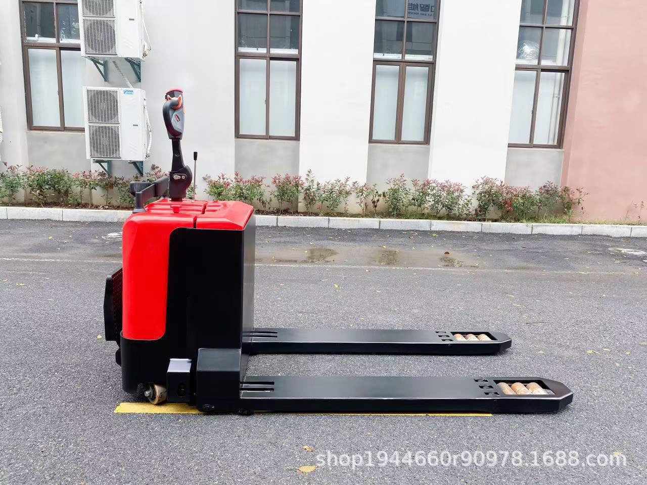 7吨载重全电动搬运叉车 大吨位托盘搬运车 非标叉车 双拉杆双起升