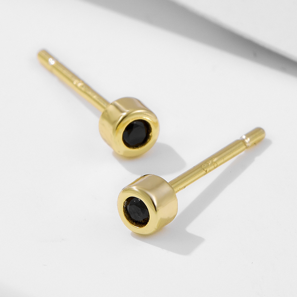 Pendientes de nano circón negro redondo simple de plata de ley s925 Pendientes de nicho de personalidad de lujo ligero europeo y americano femenino
