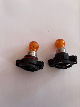 Py24W Car Headlight Halogen 12V Suitable for Bmw 3 Series 5 Series Mercedes-Benz Land Rover Bmw E36E46 Halogen Bulb