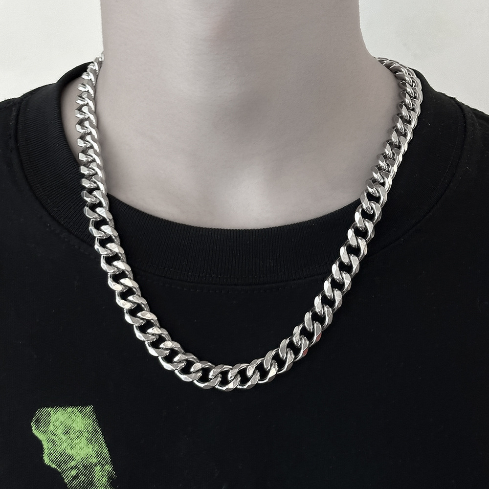 Collier tendance américain à six côtés en acier titane cubain poli pour homme, design personnalisé pour couple._voghion.com