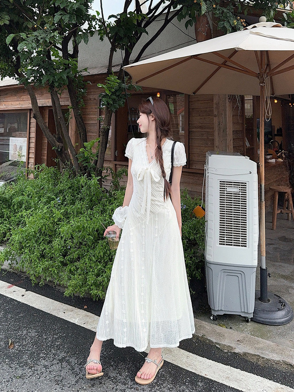 法式温柔风蕾丝拼接短袖连衣裙女夏季小众气质收腰显瘦A字裙短裙|undefined