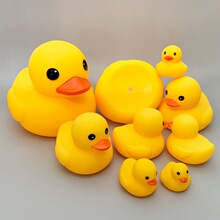 现货浴室洗澡捏捏叫鸭子玩具儿童塑料搪胶浮水母子鸭小黄鸭套装