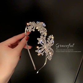 耳环;项链;耳钉