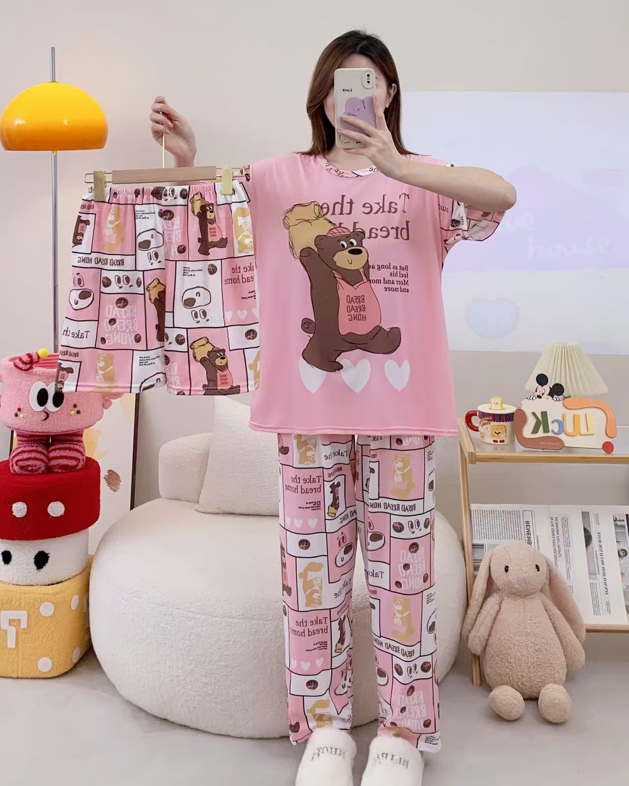 Pijamas de verano transfronterizos pijamas de leche de seda de tres piezas set de dibujos animados comercio exterior ropa para el hogar pantalones de mangas cortas lindos