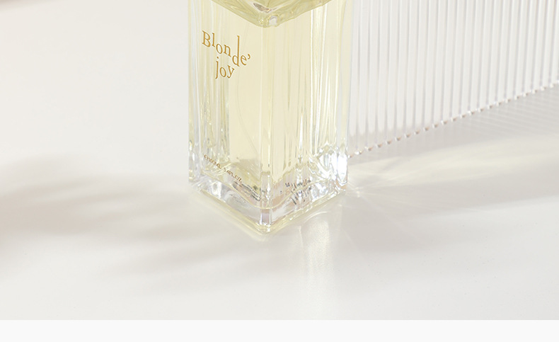 2023 Nuovo profumo caldo 100ml Profumo duraturo Fragranza Spray Tono di frutta Profumo femminile Buon odore Fragranza_voghion.com