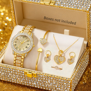 �羳����M����ʯŮʿ�ֱ����b���e�r��Ůʿ���Դ�^���Sһ�����l