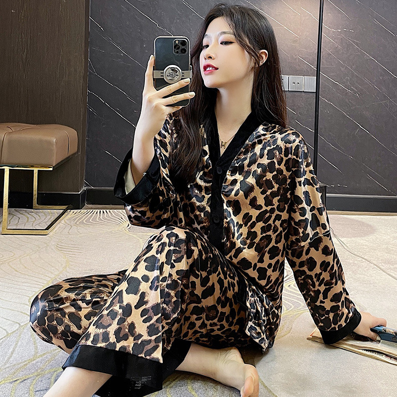 V-Neck Cardigan Korean Style Houndstooth Long-Sleeve Long Pants Loungewear Leopard Print Trendy Velvet Pajama Set V-Neck Cardigan Korean Style Houndstooth Long-Sleeve Long Pants Loungewear Leopard Print Trendy Velvet Pajama Set