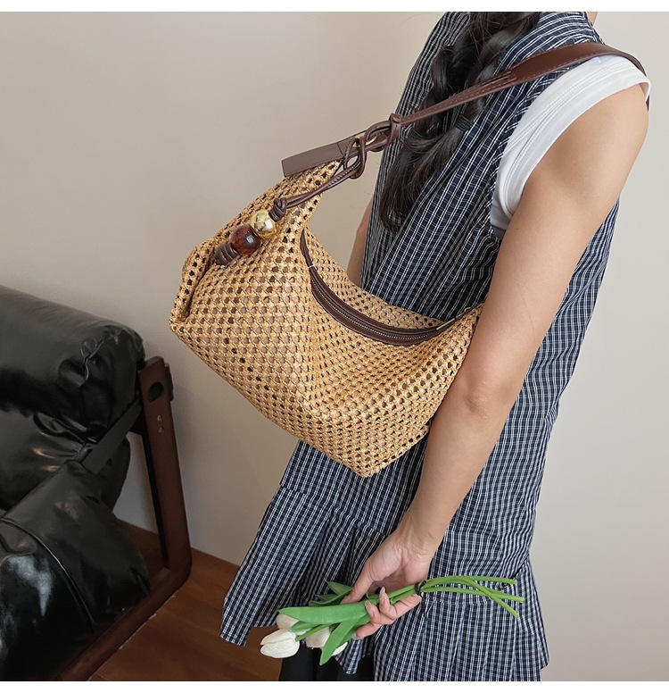 Summer niche vacation-style woven underarm bag for women 2025 new casual seaside and beach single-shoulder handbag trend undefined