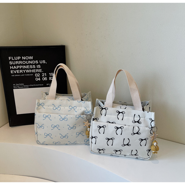 Wholesale fashion bento bag new daily lightweight handbag Korean version high-quality travel and business versatile handbag
