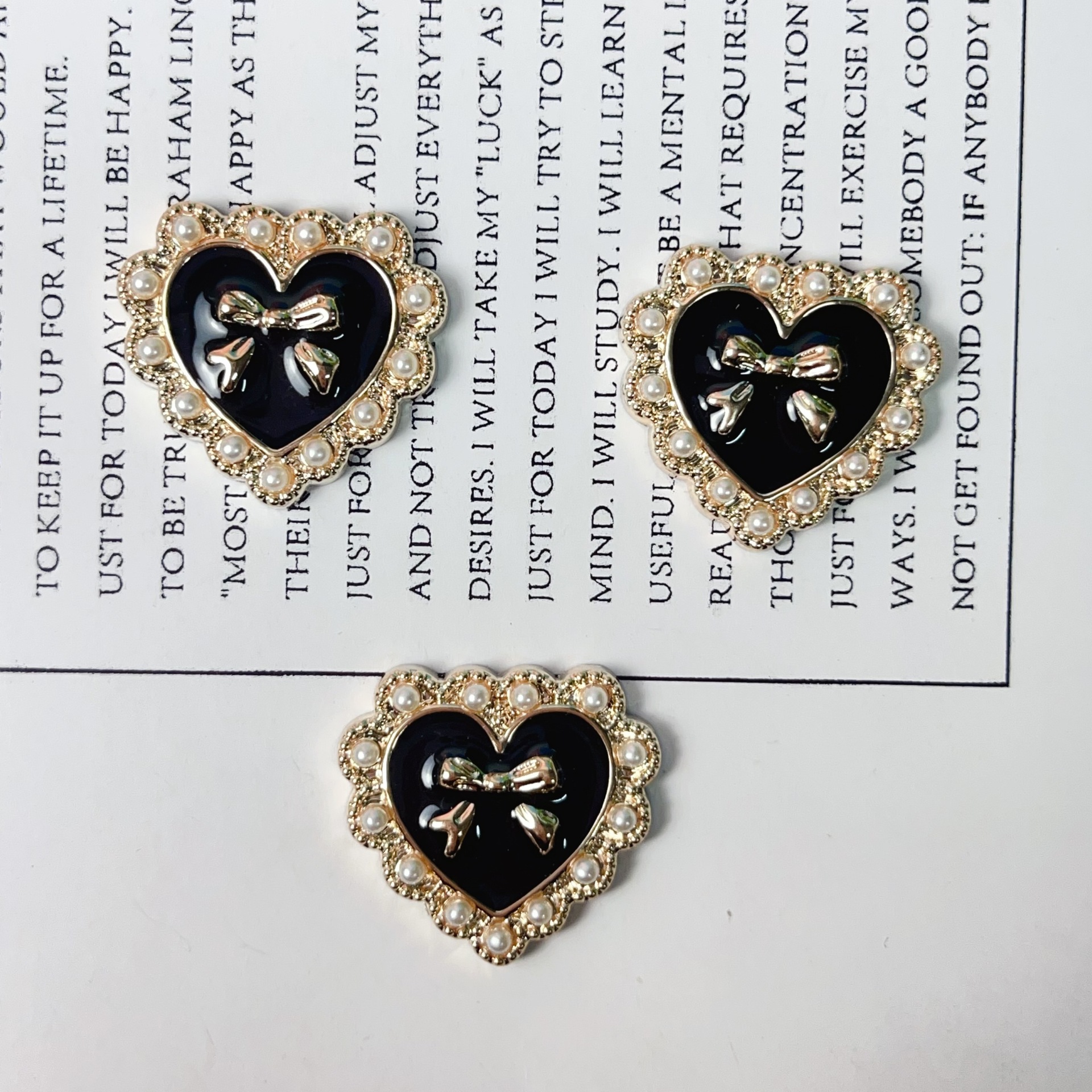 Coreano pequeño arco de perlas fragrantes camellia amor diy accesorios accesorios pinzas de pelo agujeros zapatos bolsos materiales