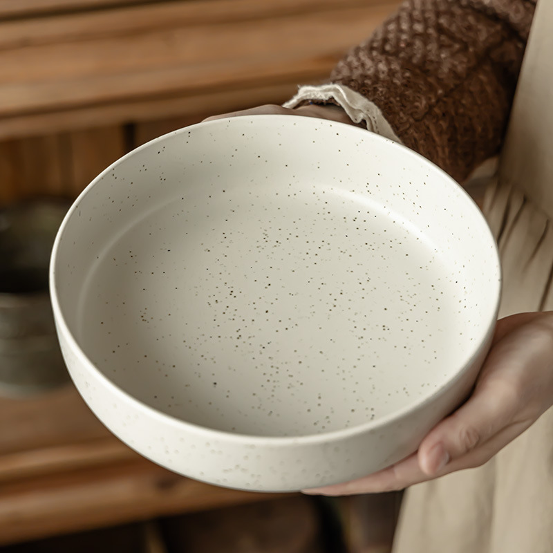 Plato profundo de cerámica de estilo retro Plato de sésamo creativo Plato doméstico al por mayor Plato de verduras Plato de vajilla grueso Plato de ensalada