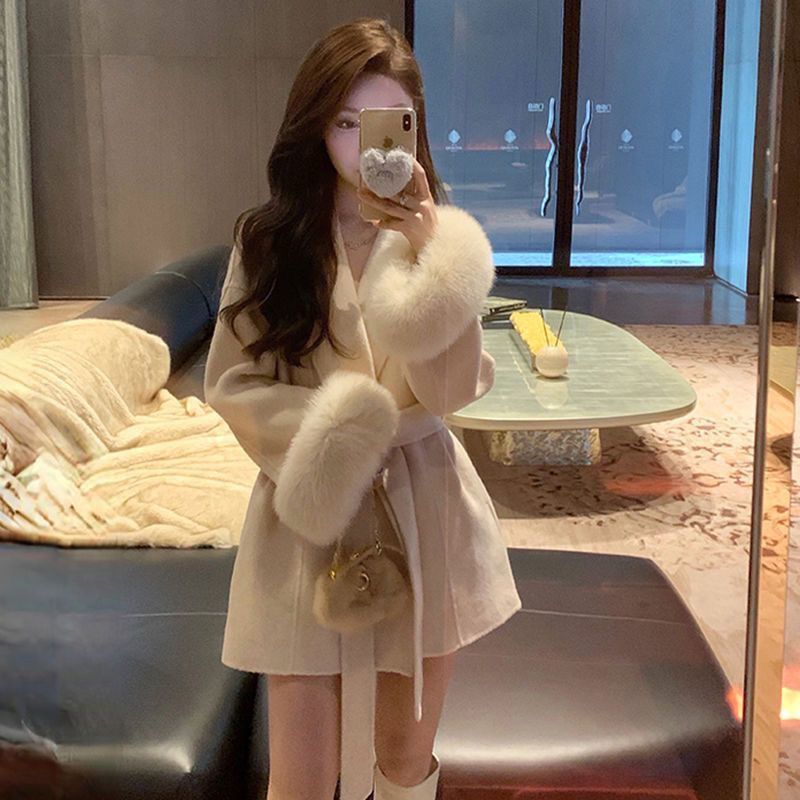 New Short Woolen Lace-Up Lady Coat Autumn and Winter Furry Loose Elegant Jacket Splicing Women's High-End Clothing