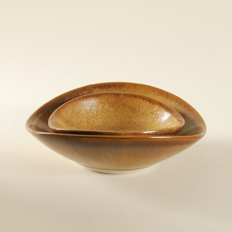 Rustic Pottery Ingot Bowl and Plate, Japanese-Style Ceramic Oval Bowl, Household Salad Bowl, High Aesthetic Value, Vintage-Inspired Tableware