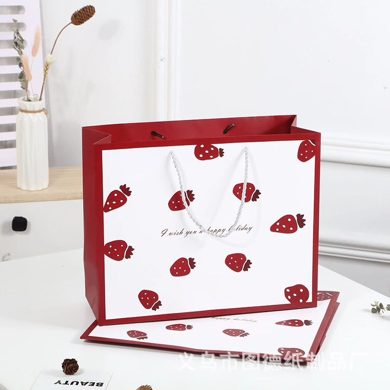 Готовый большой подарочный пакет, оптовая продажа, упаковочный пакет для средств по уходу за кожей, креативный бумажный пакет с клубничным принтом, подарок на день рождения, сумка