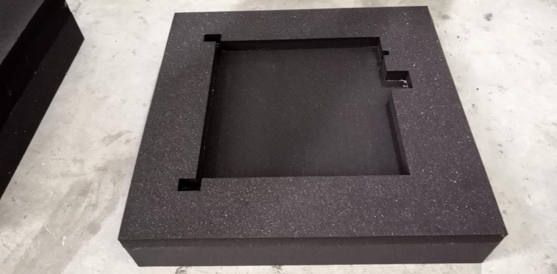 厂家供应黑色高密度海绵成型异形包装海绵/黑色高密度包装海绵