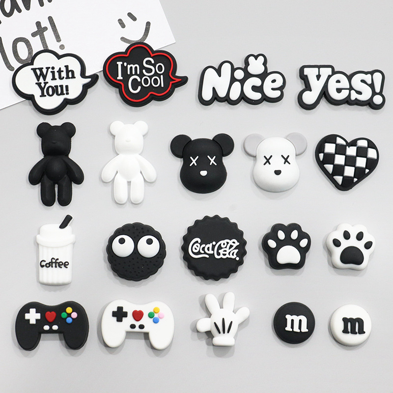 小号立体暴力熊头软胶配件黑白洞洞拖鞋手机壳日用装饰品 DIY贴片