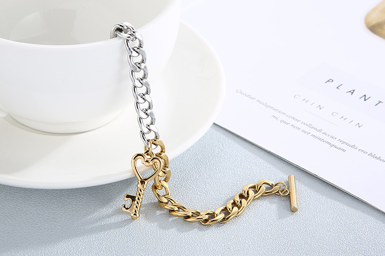 European and American vintage stainless steel key pendant bracelet necklace set wholesale