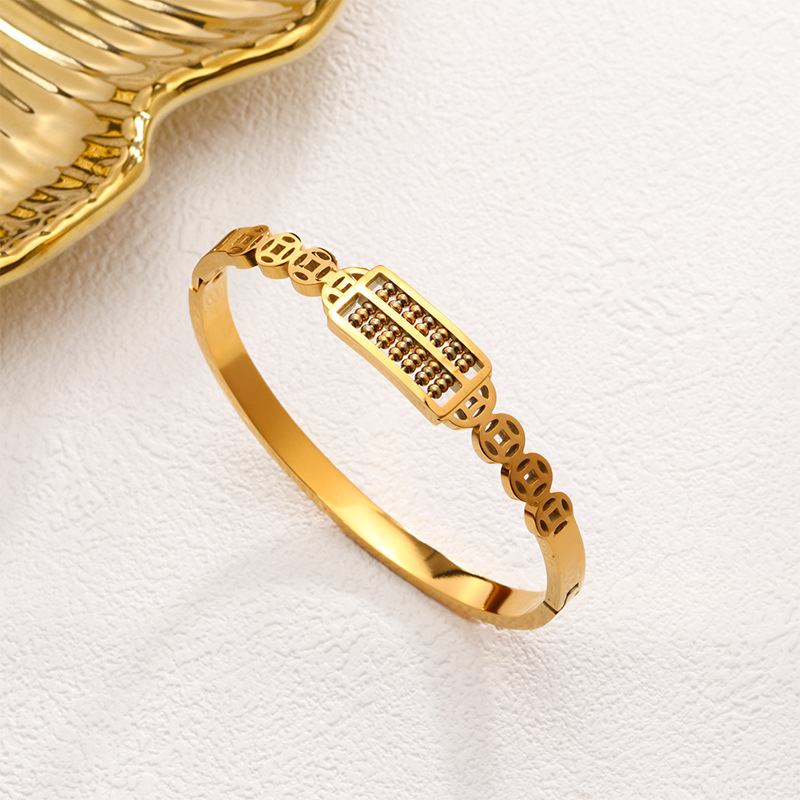 En stock fábrica directa Transfronteriza Popular electrochapado 18K pulsera de acero de titanio femenina personalidad no se desvanece moda nicho moda