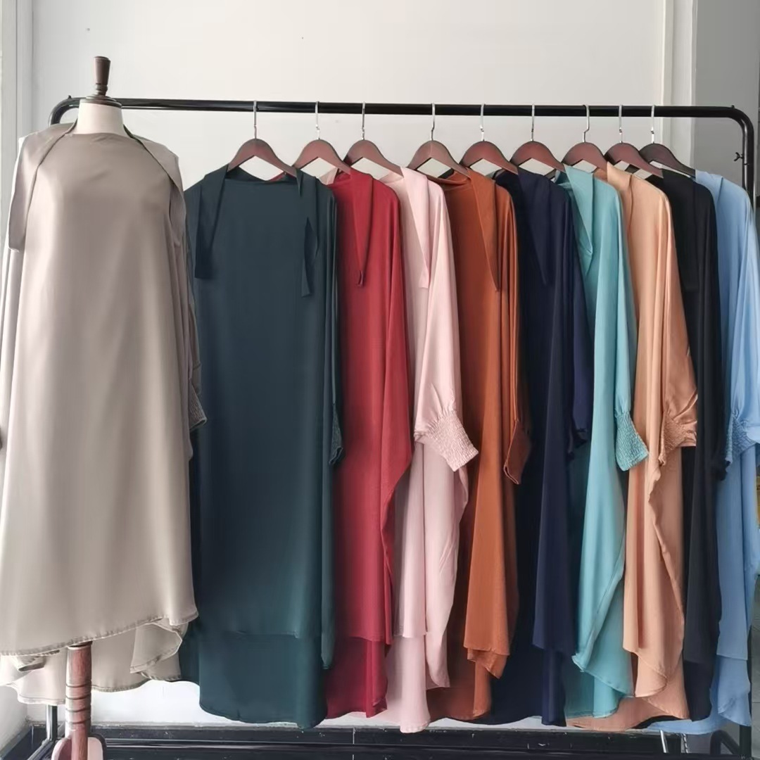 Abaya longa com capuz para mulher e criança moda modesta_voghion.com