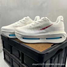 ����ЬVomero Premium�ܲ�Ь��Ů��������Ӗ�����e�\��Ь�ļ�͸��