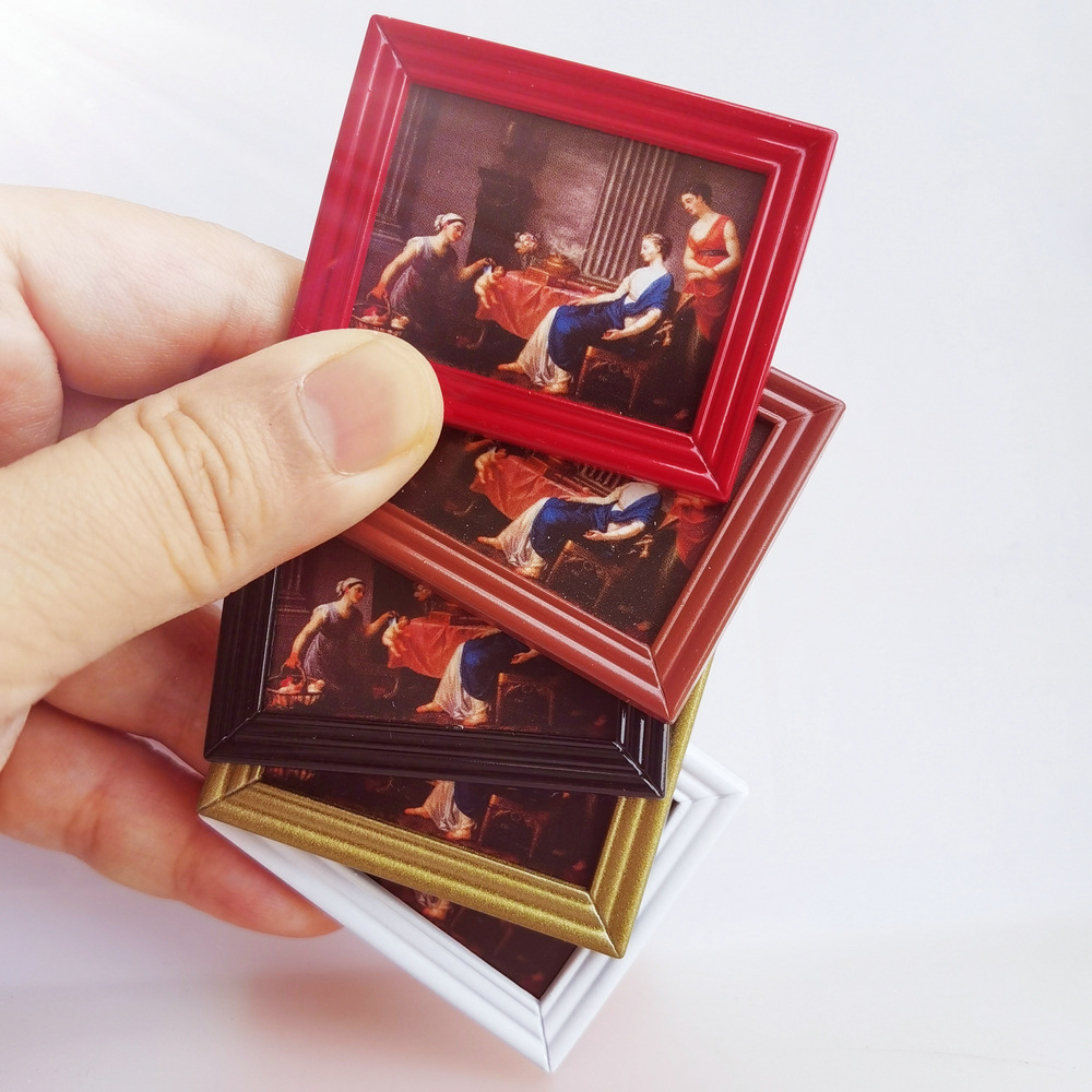 Pocket World Famous Painting Oil Painting Model [Mini Photo Frame Retro Hanging Painting] Soldier Desktop Scene Modeling