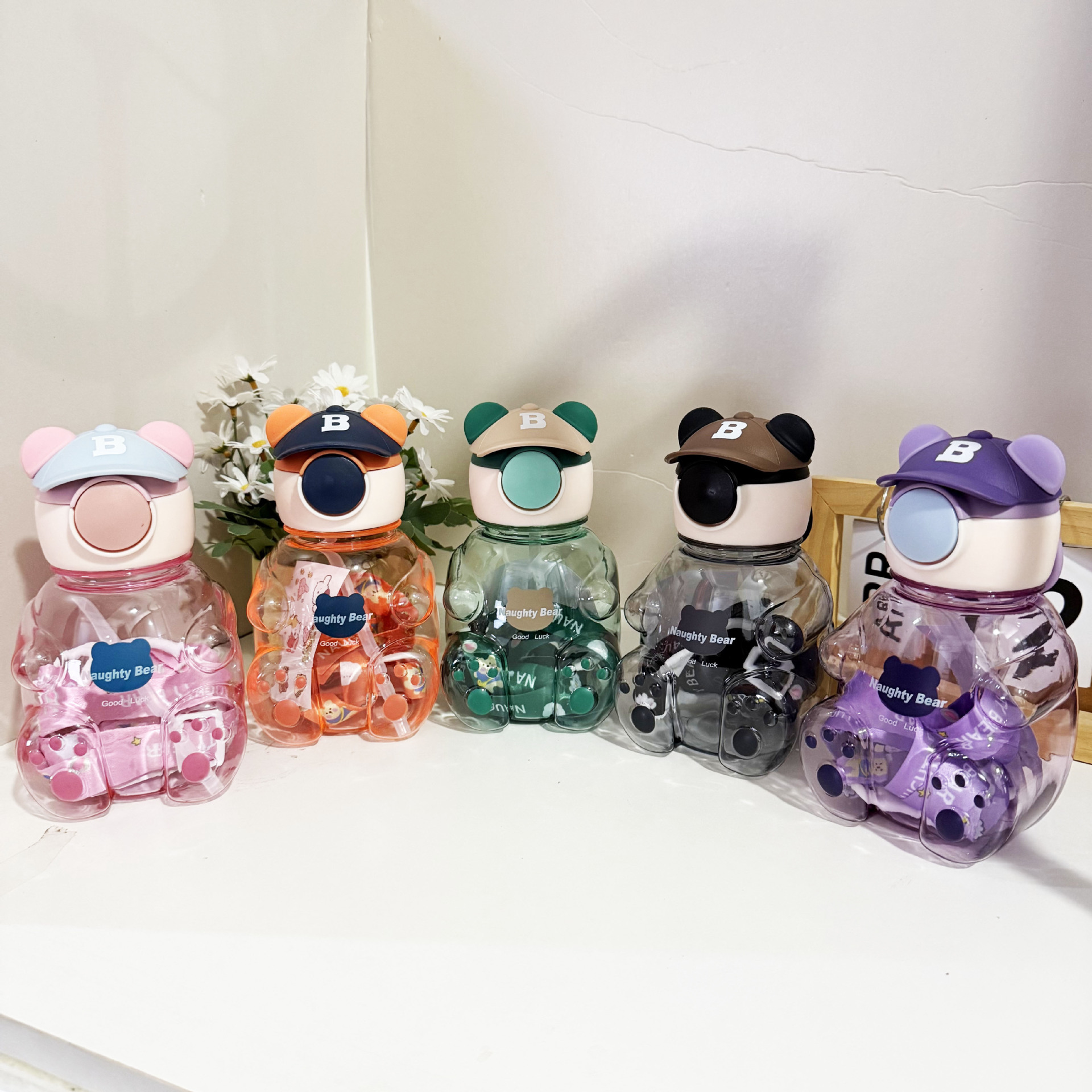 Back-to-school trendy bear-shaped water cup, cute cartoon student and children's water bottle, high-appearance plastic straw cup, new model
