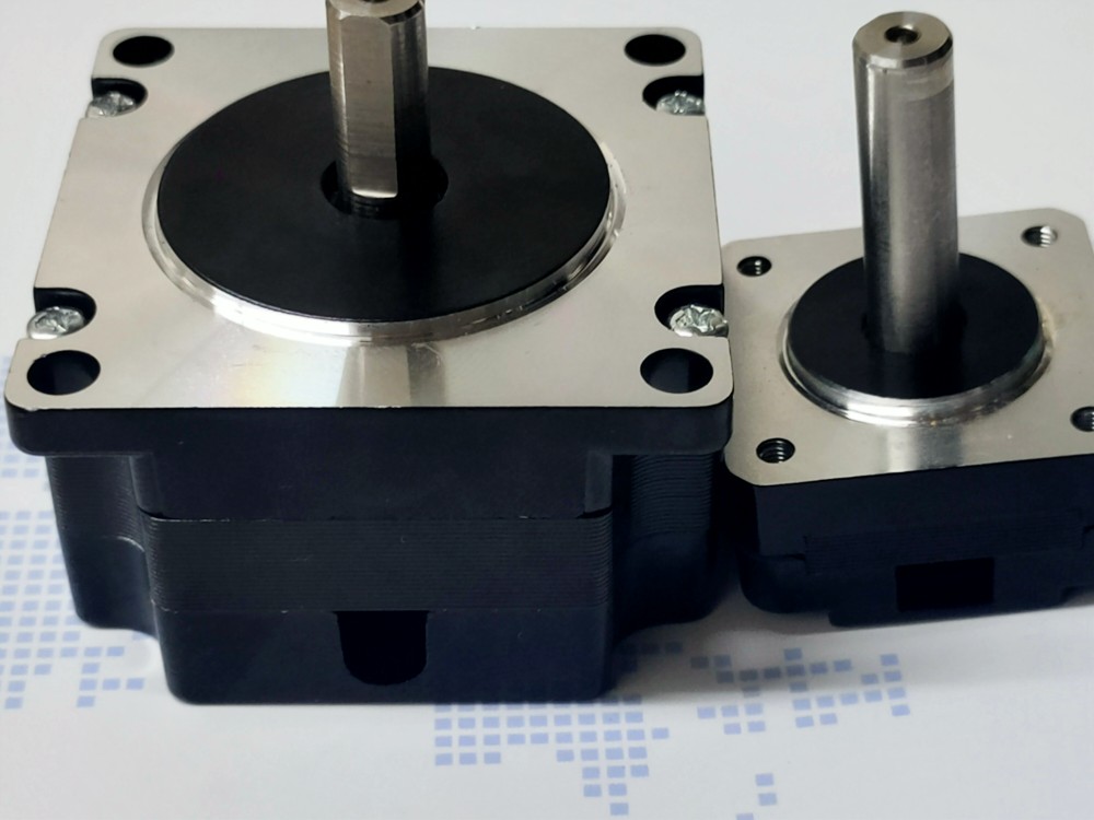 Recomendación de rodamientos auxiliares especiales para máquina de soldadura de dispensador de pegamento falso 57 motor de carcasa paso a paso 35 accionado 57