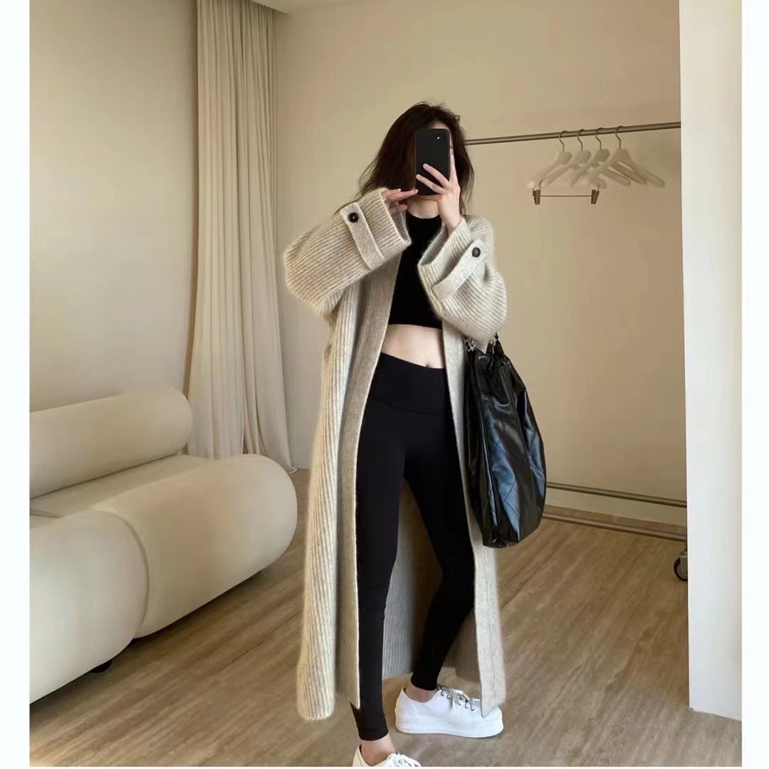 Coat Outerwear Type Wholesale Women's Elegant Solid Color Long Sleeve Button Sweaters & Cardigans