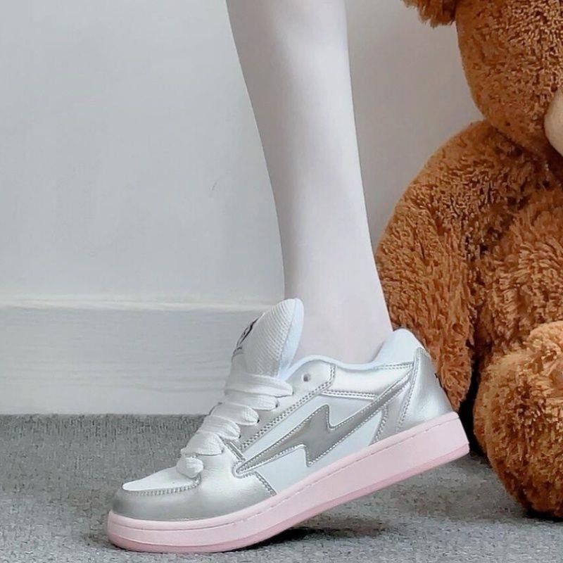 2025 relámpago nuevos zapatos de skate de moda de alto valor original zapatos de pan retro de nicho popular zapatos deportivos casuales