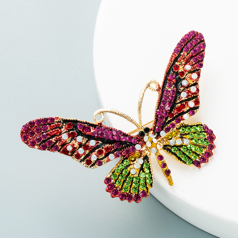 Fashion Butterfly Alloy Diamond Artificial Gemstones Women's Brooches display picture 8