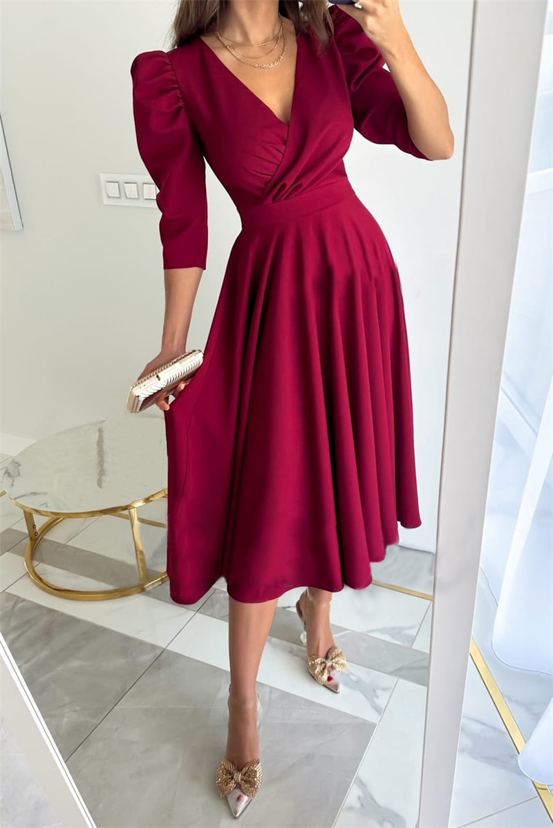 Wholesale Women's Casual Elegant Pleated Solid Color Holiday Daily V Neck 3/4 Length Sleeve Sheath Dress display picture 4