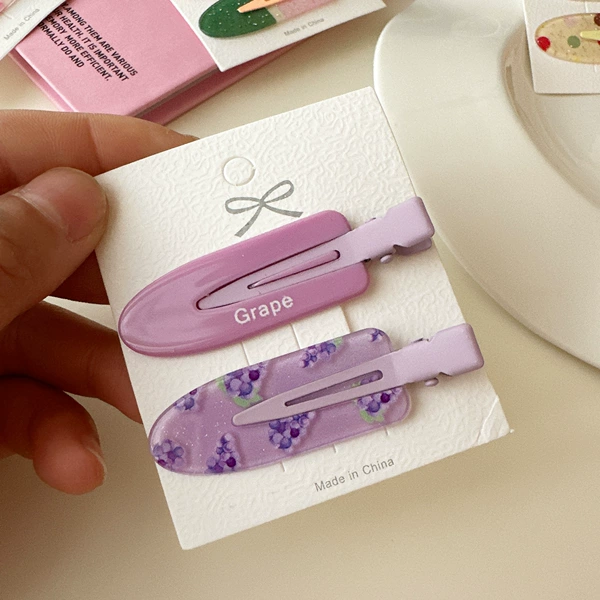 Set of grapes