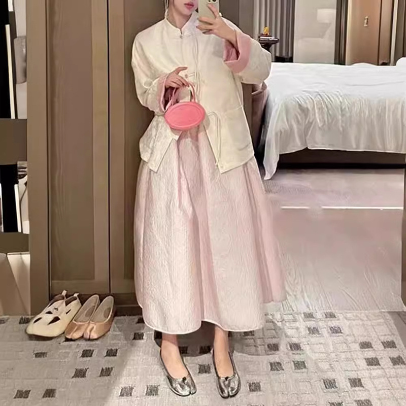 2024 early spring new Chinese industry and trade women's clothing national style Tang suit buckle white coat women's French pink bubble umbrella skirt
