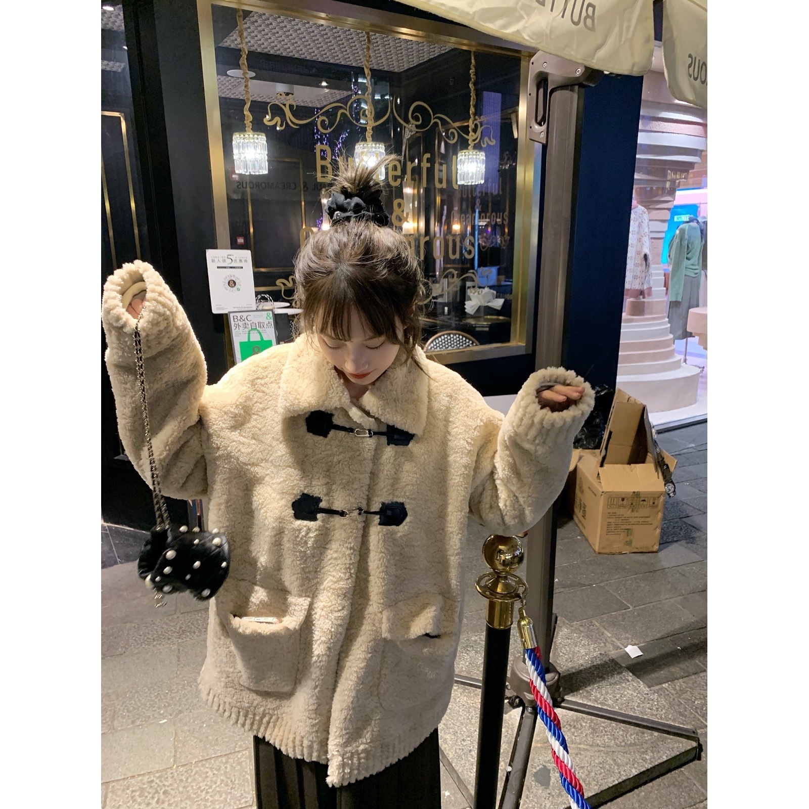 休闲舒适收腰显瘦皮毛一体仿羊羔毛外套女冬季厚可爱甜毛绒大衣