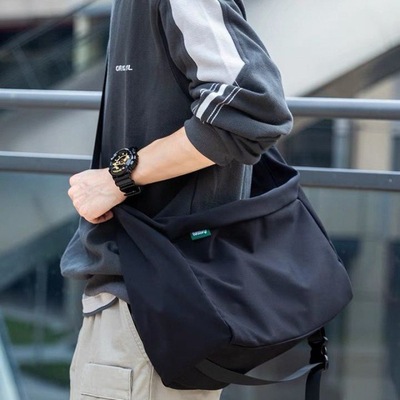 Inclined shoulder bag blank solar system The single shoulder bag Trend leisure time student capacity Messenger Bags Men's bag