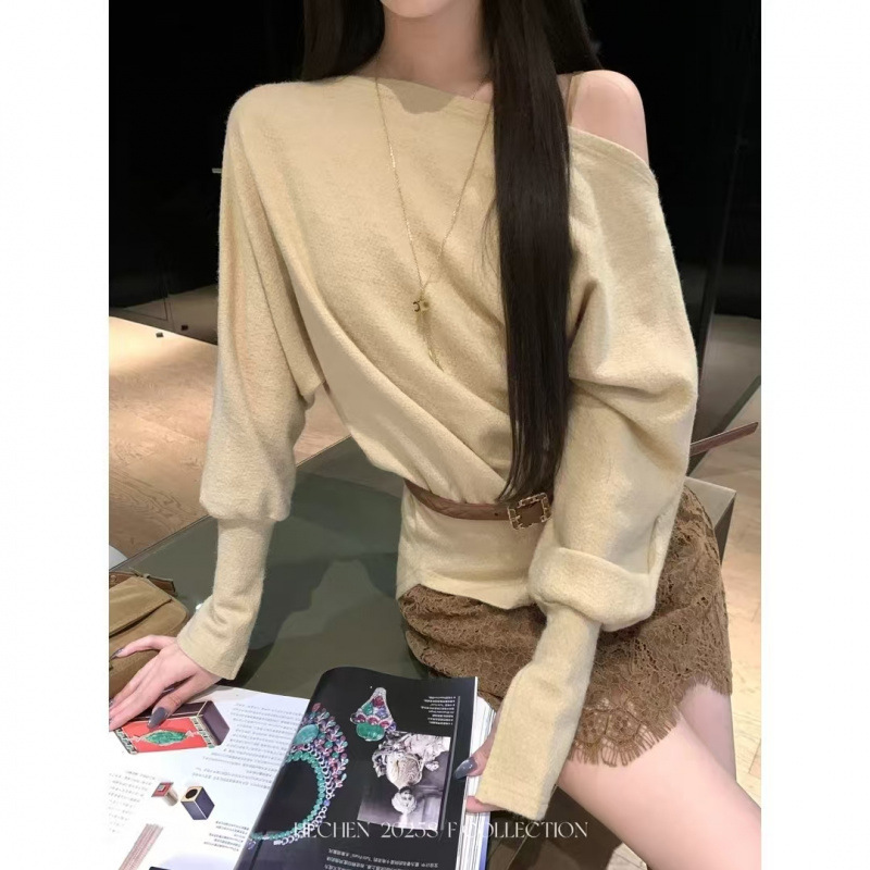 禾呈早秋温柔针织斜肩宽松显瘦上衣女长袖上衣＋蕾丝连衣裙|undefined