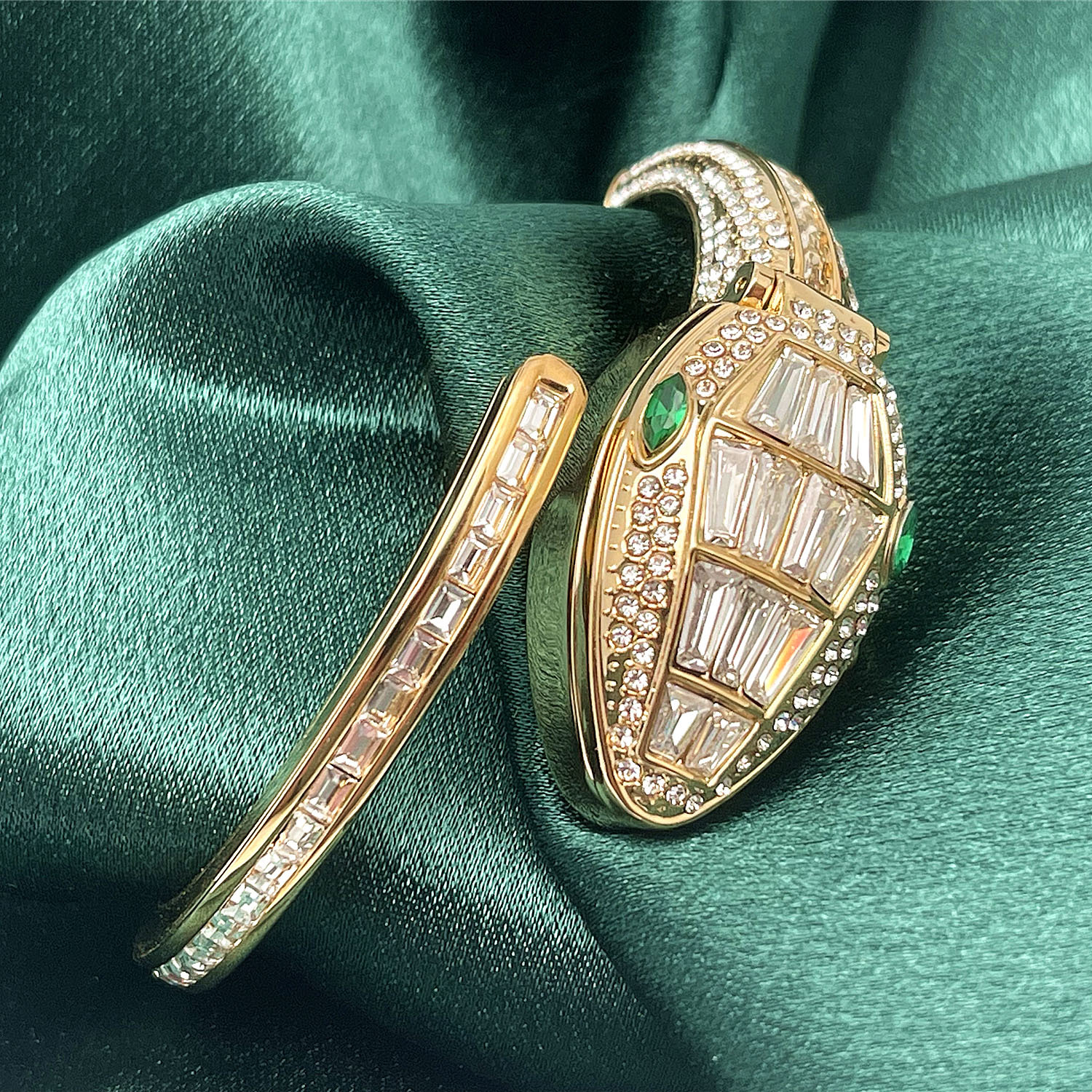 Damur med ormarmband diamant analog kvarts lyxklocka_voghion.com