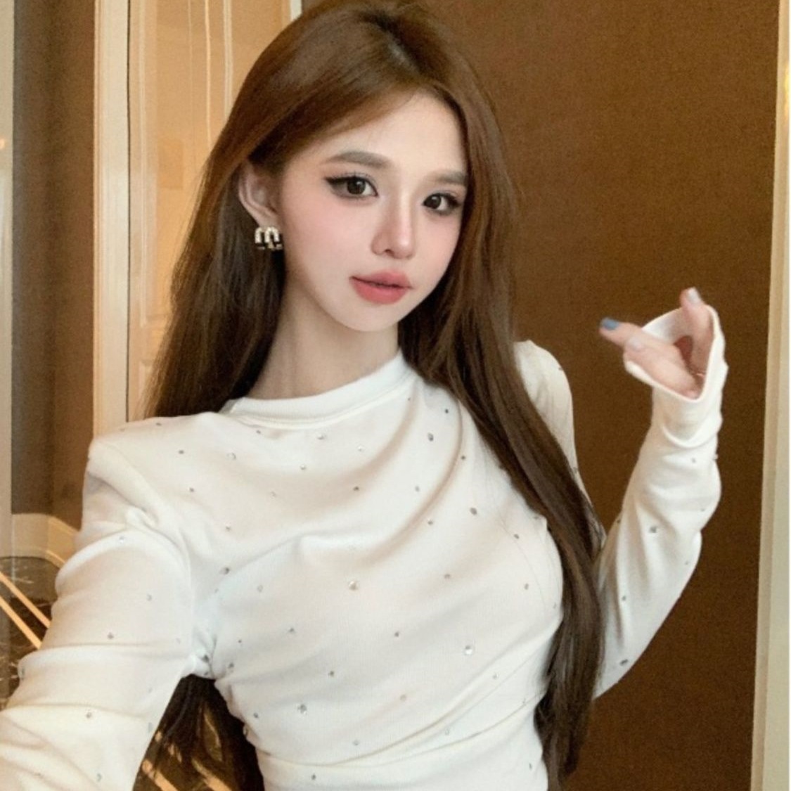 纯欲甜妹长袖白色t恤女装秋冬季重工烫钻紧身内搭打底衫短款上衣