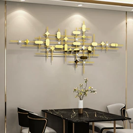 挂钟、壁钟;座钟、立钟;壁挂、壁饰