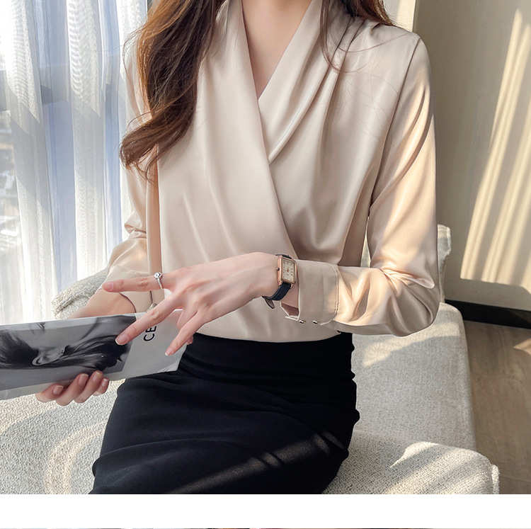 Wholesale Women's Casual Elegant Solid Color Long Sleeve Blouses display picture 4