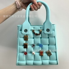 2023�¿��������С���۷��K���r�ж���С����eva������S��ֱ�N