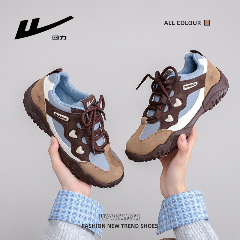 Zapatos casuales retro retro de color de otoño nuevos productos de moda, zapatos de entrenamiento alemán, dulces zapatos de alto valor para estudiantes