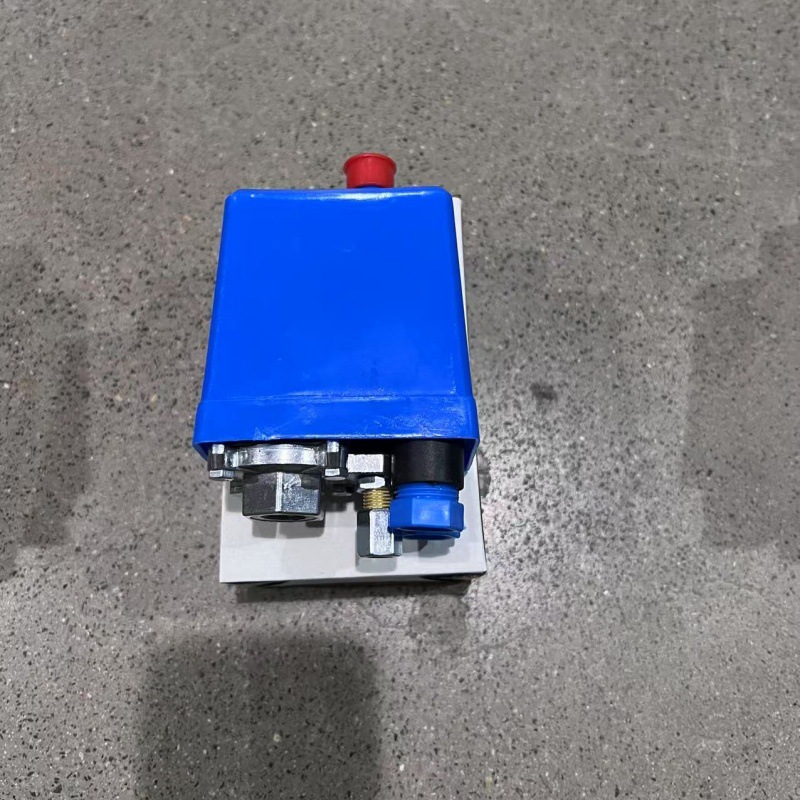 Переключатель, синяя крышка