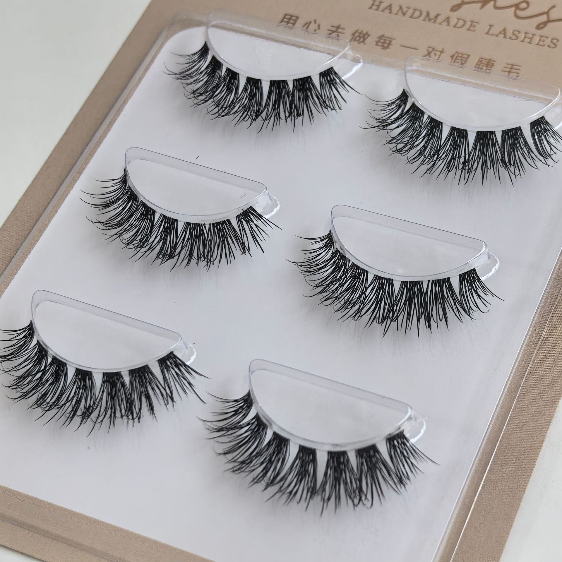 Ai Mo Pestañas postizas nuevas europeas y americanas, simulación gruesa, rizada, pelaje de varios niveles, tallo 3d esponjoso, hilo de seda fino, tallo transparente