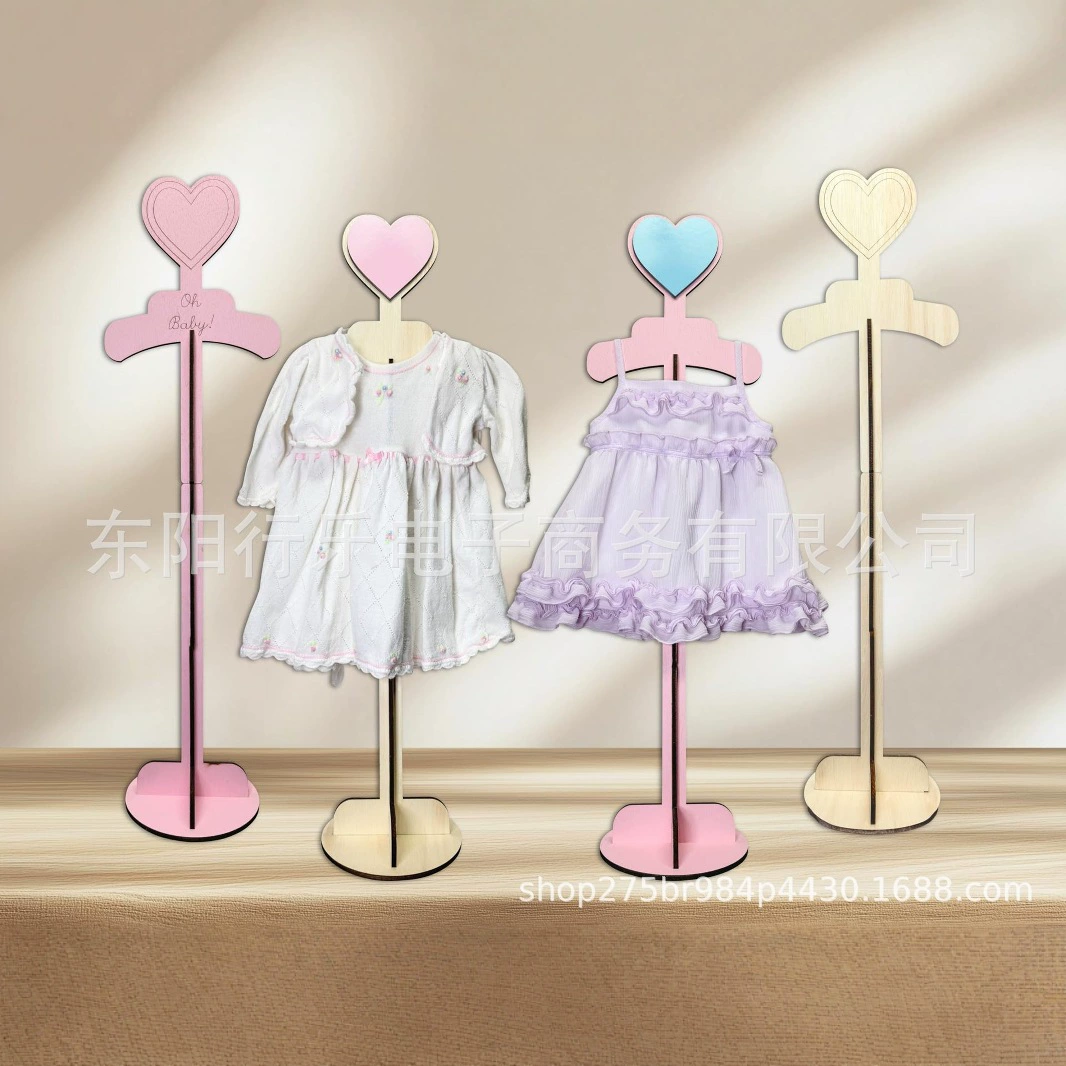 Новый популярный товар из США: вешалка для одежды в форме сердца, деревянная стойка для демонстрации детской одежды, вешалка для детской одежды.