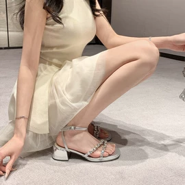 女式时装单鞋;厚底拖鞋;女式棉鞋