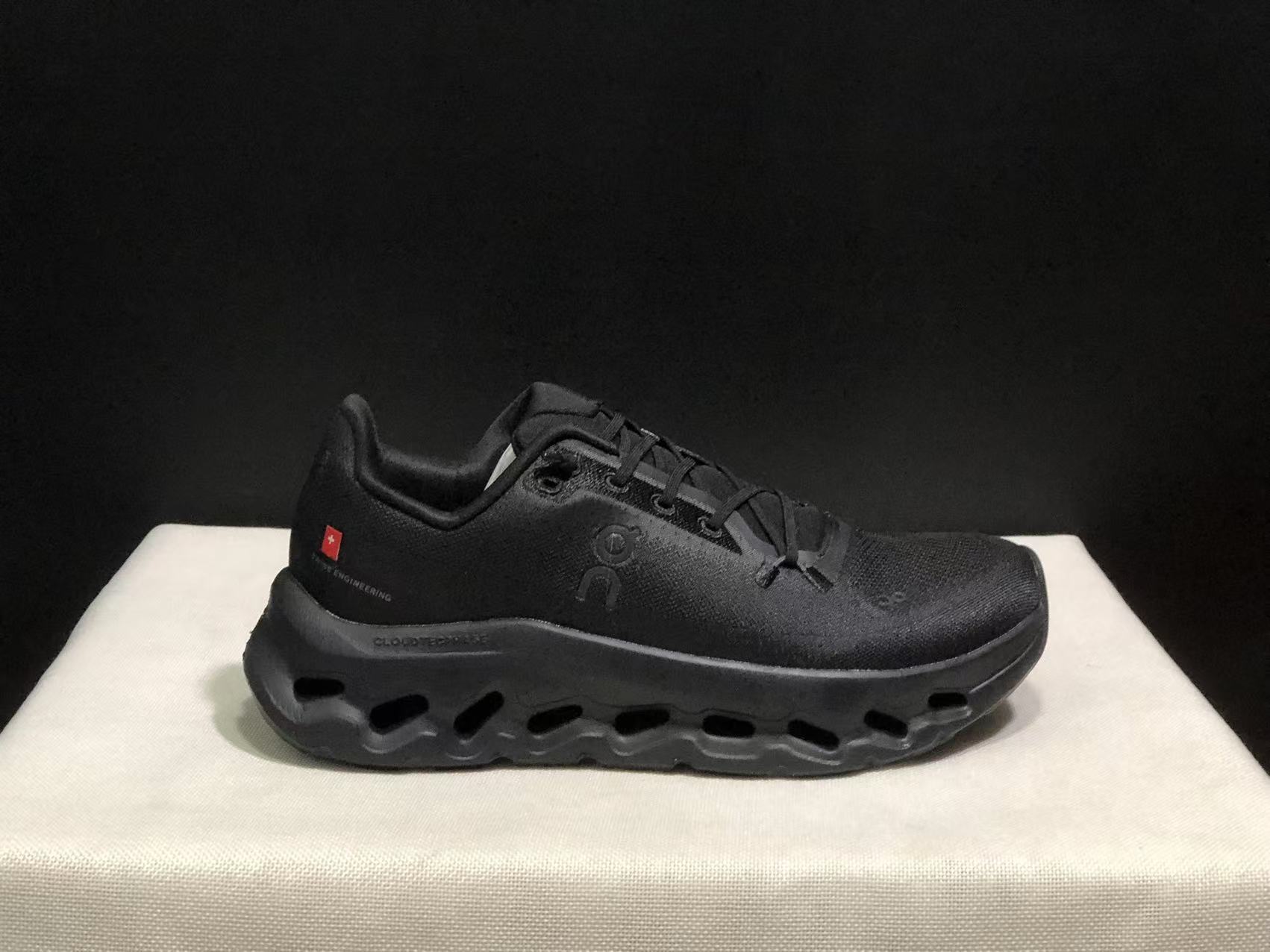 All black 36-45 / 36