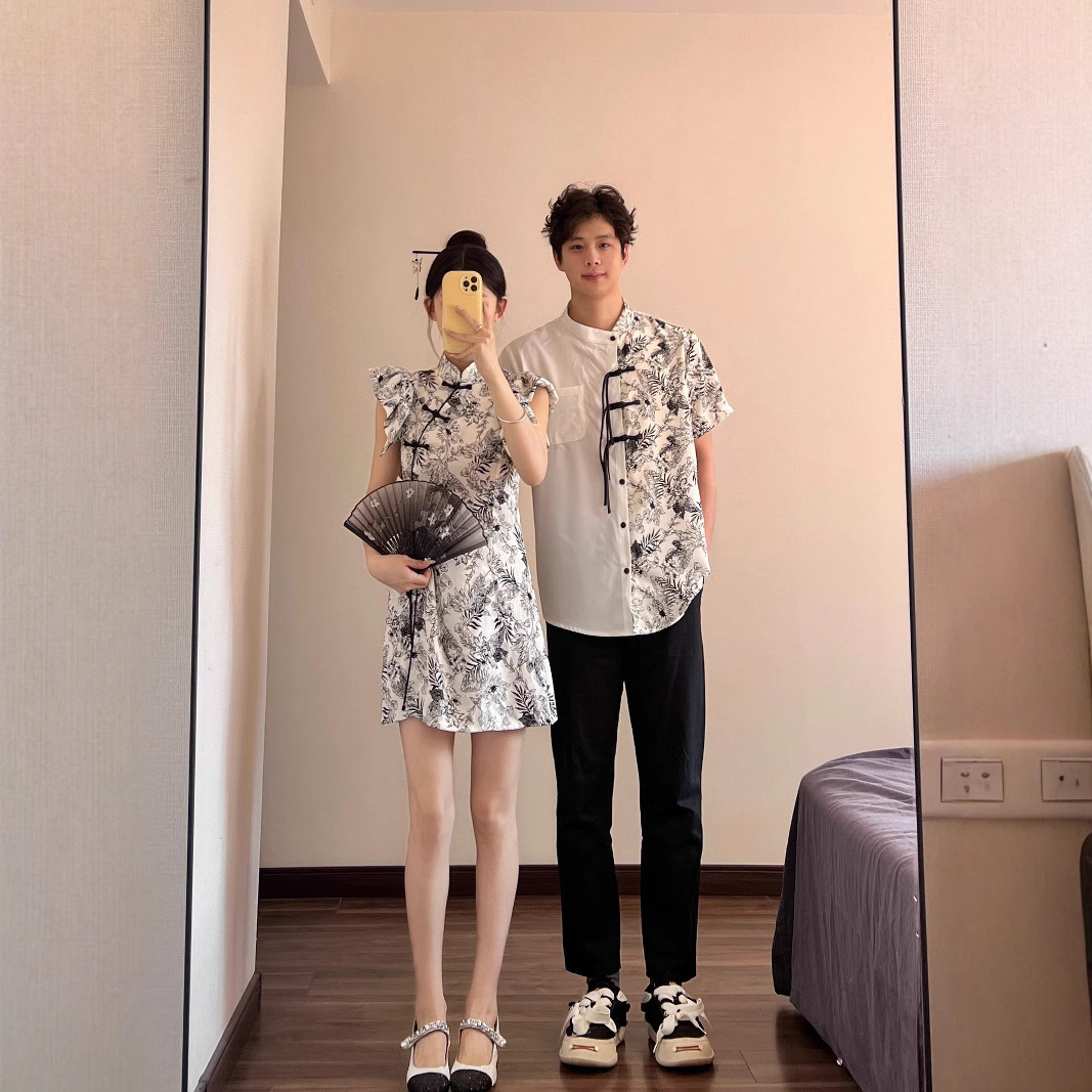 하이 엔드 여름 국가 패션 개선 된 청삼 세트 여성의 새로운 중국 잉크 국가 스타일 버클 탑 반바지 투피스 세트