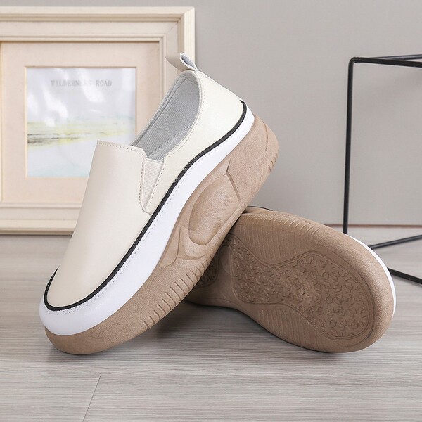 Ultra-soft casual autumn shoes made of soft leather